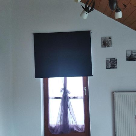 Aussergewoehnliche Atelierferienwohnung Mit Balkon An Der Donau Winzer Luaran gambar