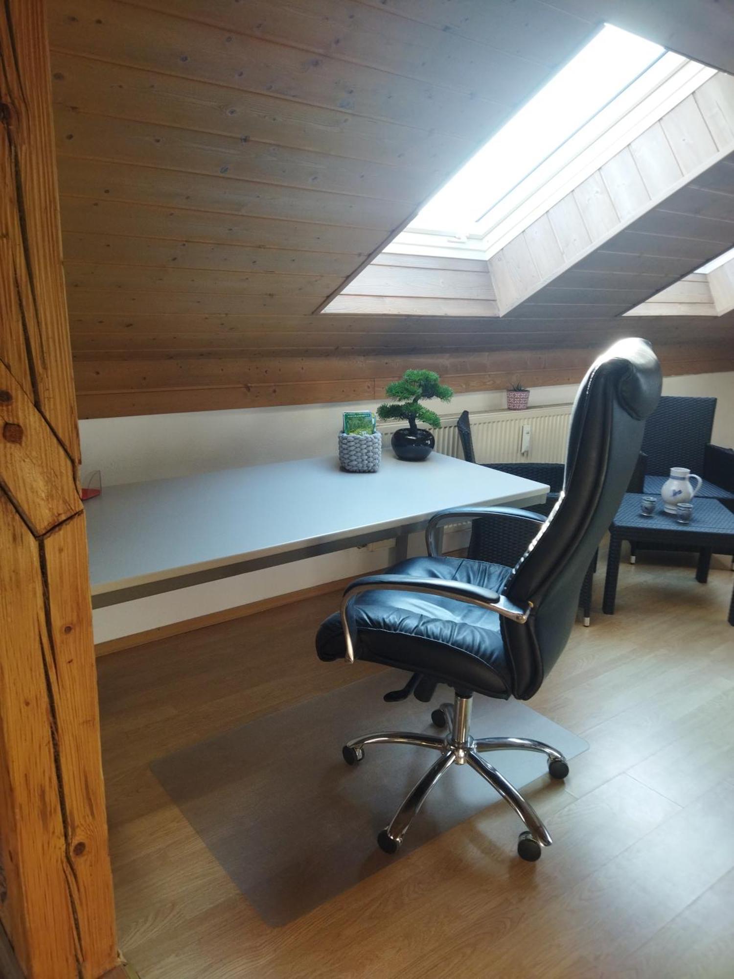 Aussergewoehnliche Atelierferienwohnung Mit Balkon An Der Donau Winzer Luaran gambar