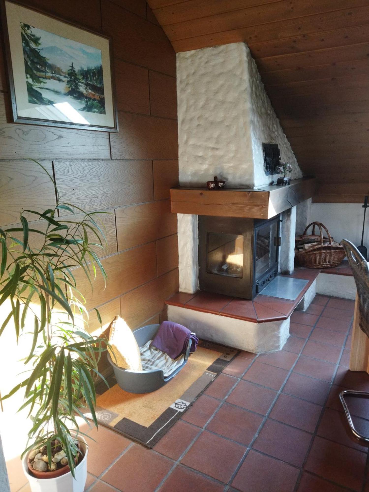Aussergewoehnliche Atelierferienwohnung Mit Balkon An Der Donau Winzer Luaran gambar