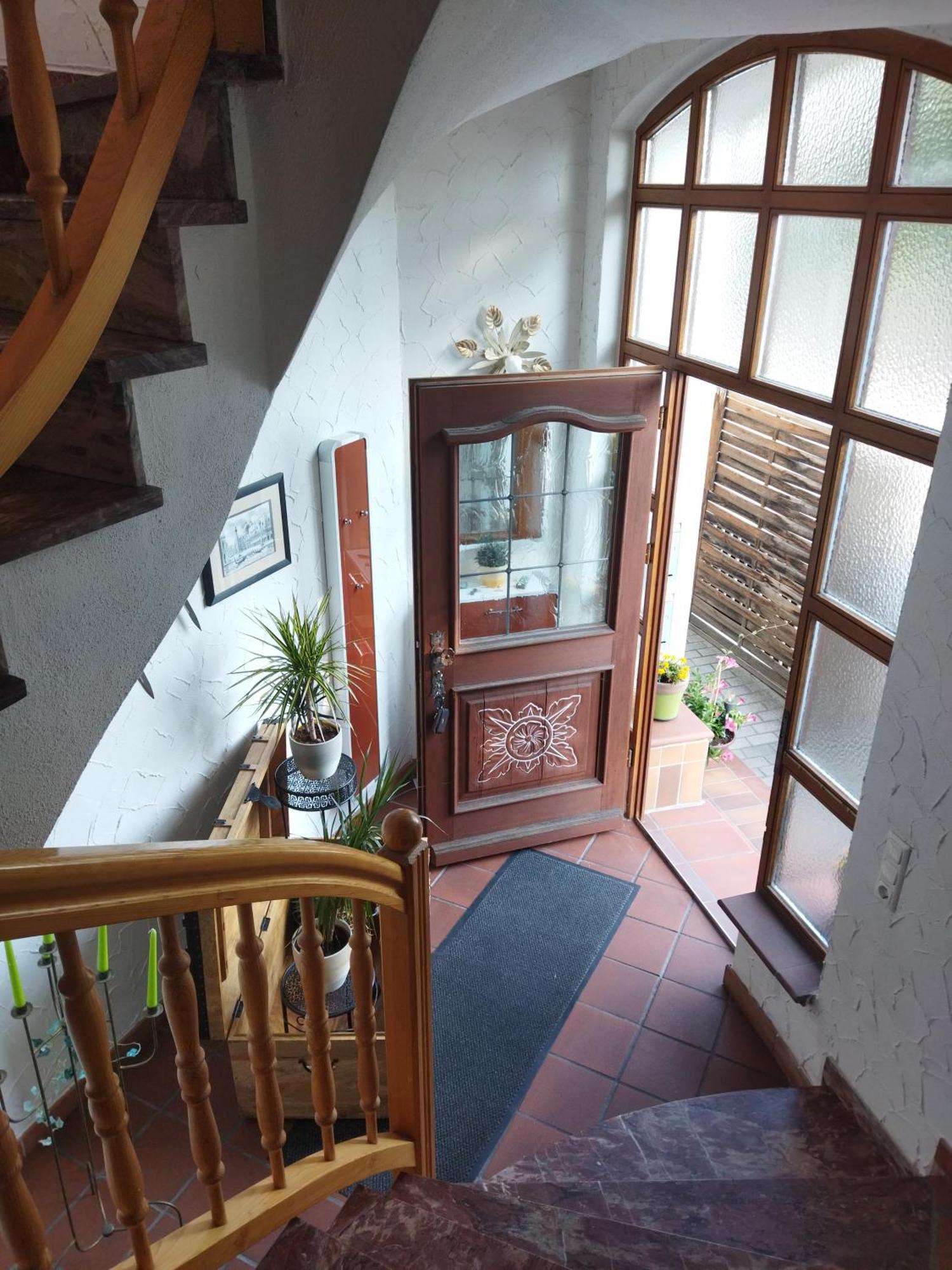 Aussergewoehnliche Atelierferienwohnung Mit Balkon An Der Donau Winzer Luaran gambar